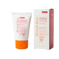 Gisèle Denis Protetor Facial Anti-Manchas SPF 50+ Gisèle Denis Protetor Facial Anti-Manchas SPF 50+